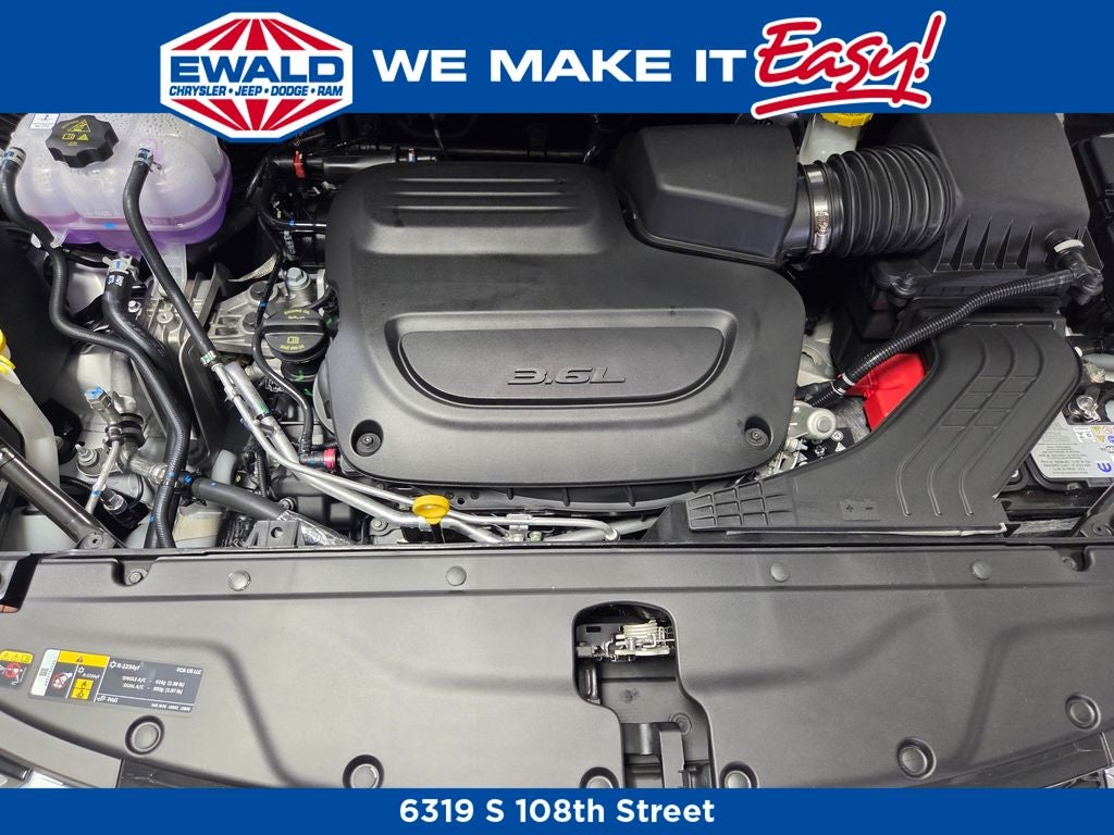 2026 Chrysler Pacifica Select