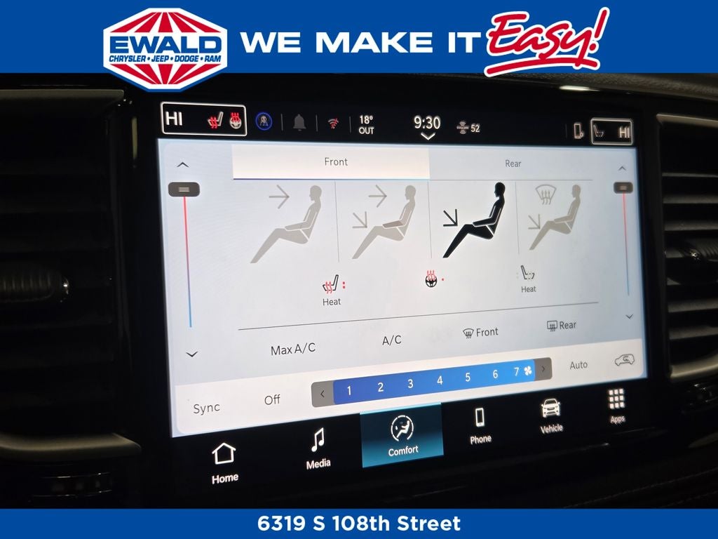 2026 Chrysler Pacifica Select