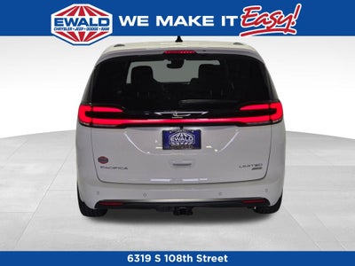 2027 Chrysler Pacifica Limited