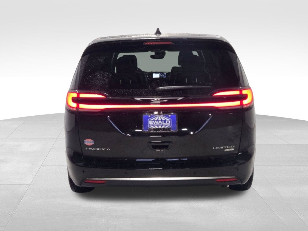 2027 Chrysler Pacifica Limited