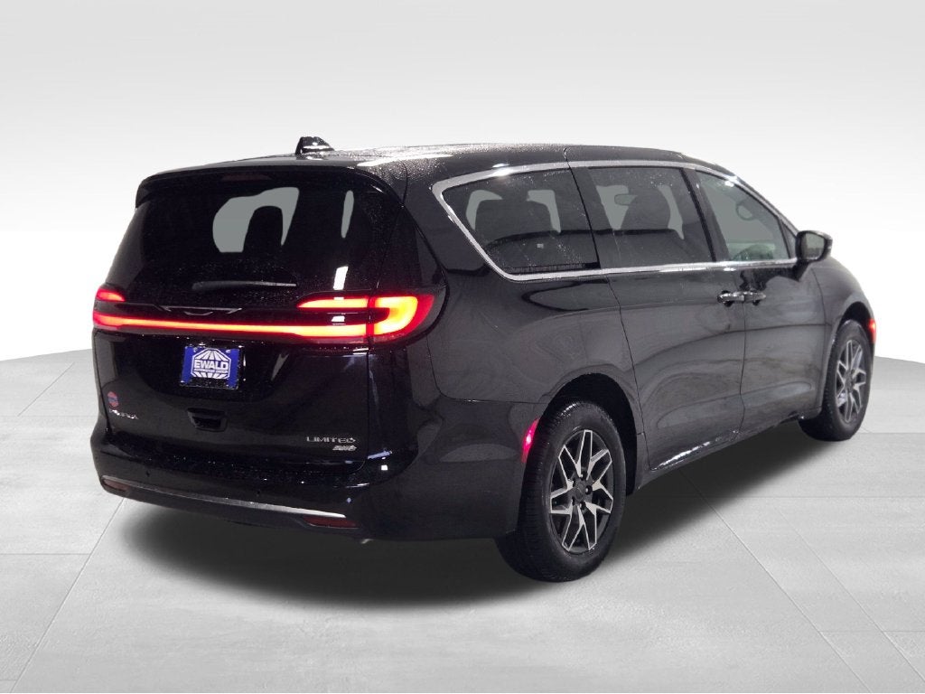 2027 Chrysler Pacifica Limited