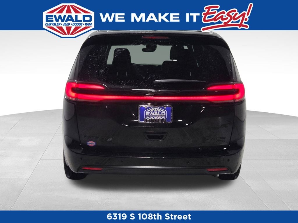 2026 Chrysler Pacifica Limited