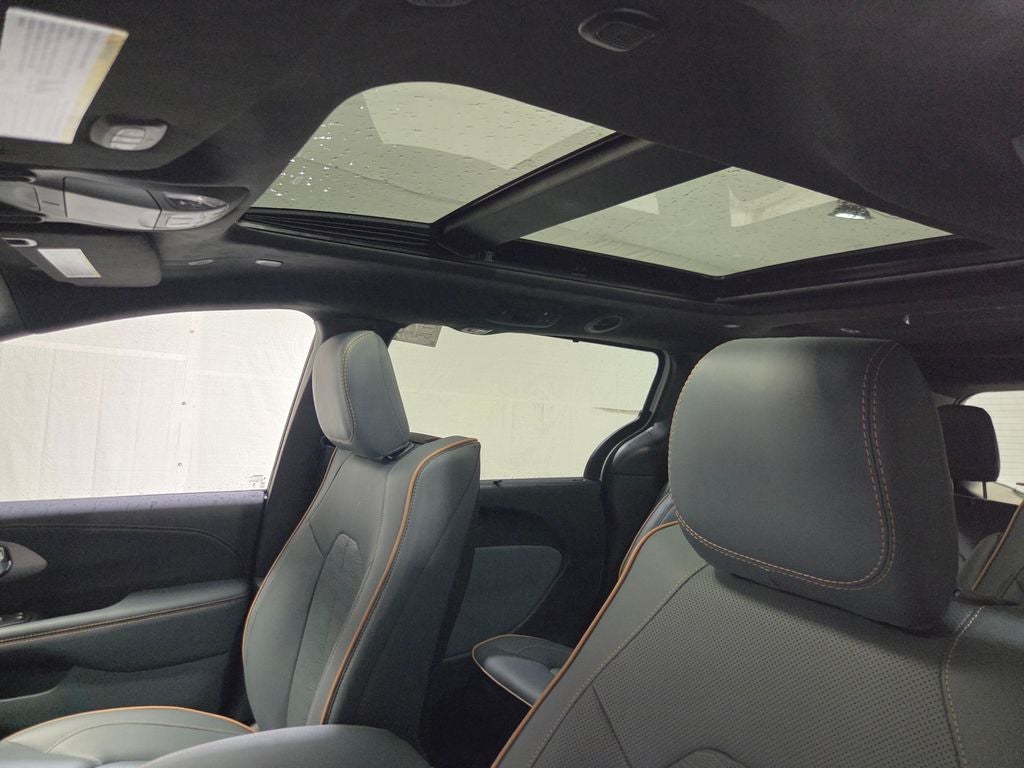 2027 Chrysler Pacifica Pinnacle