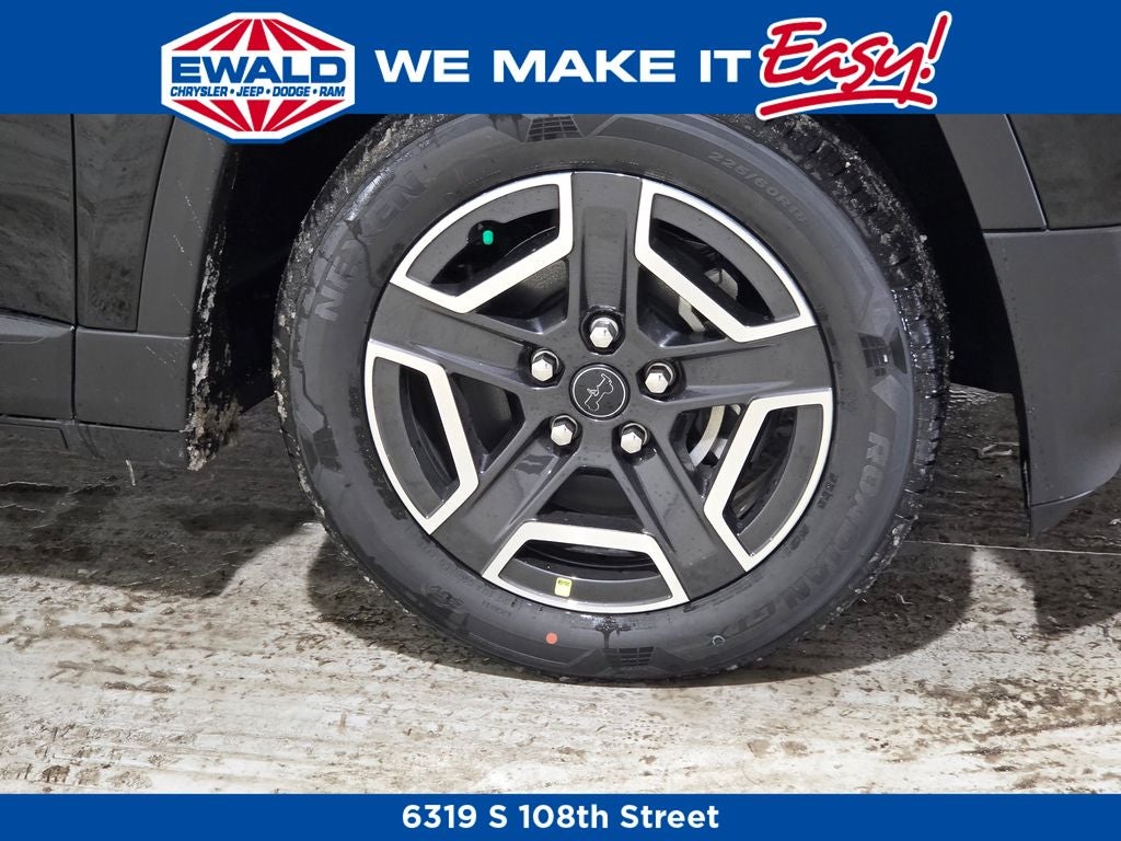 2026 Jeep Cherokee Laredo