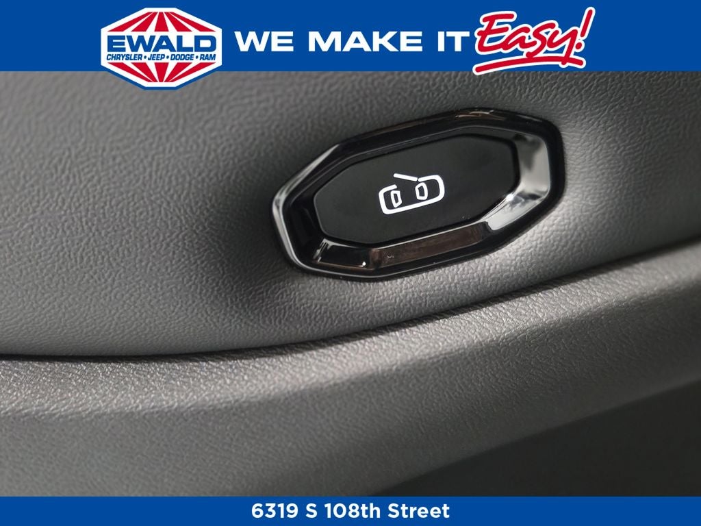 2026 Jeep Cherokee Laredo