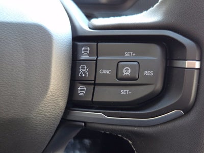 2027 Jeep Cherokee Laredo