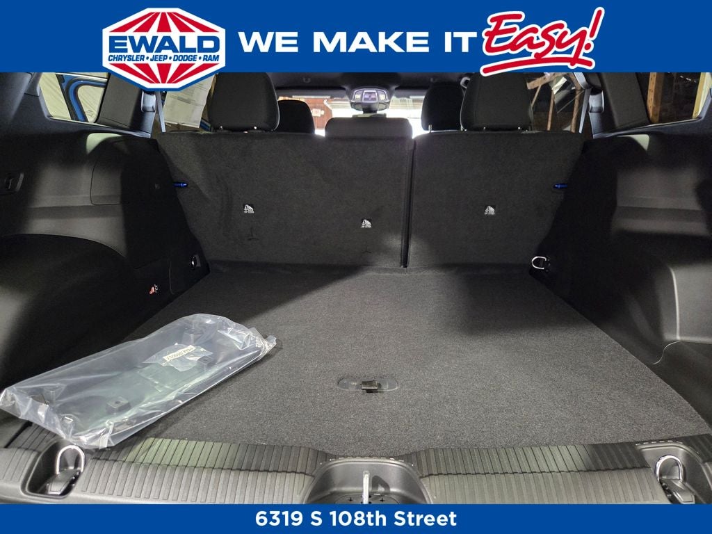 2026 Jeep Cherokee Laredo