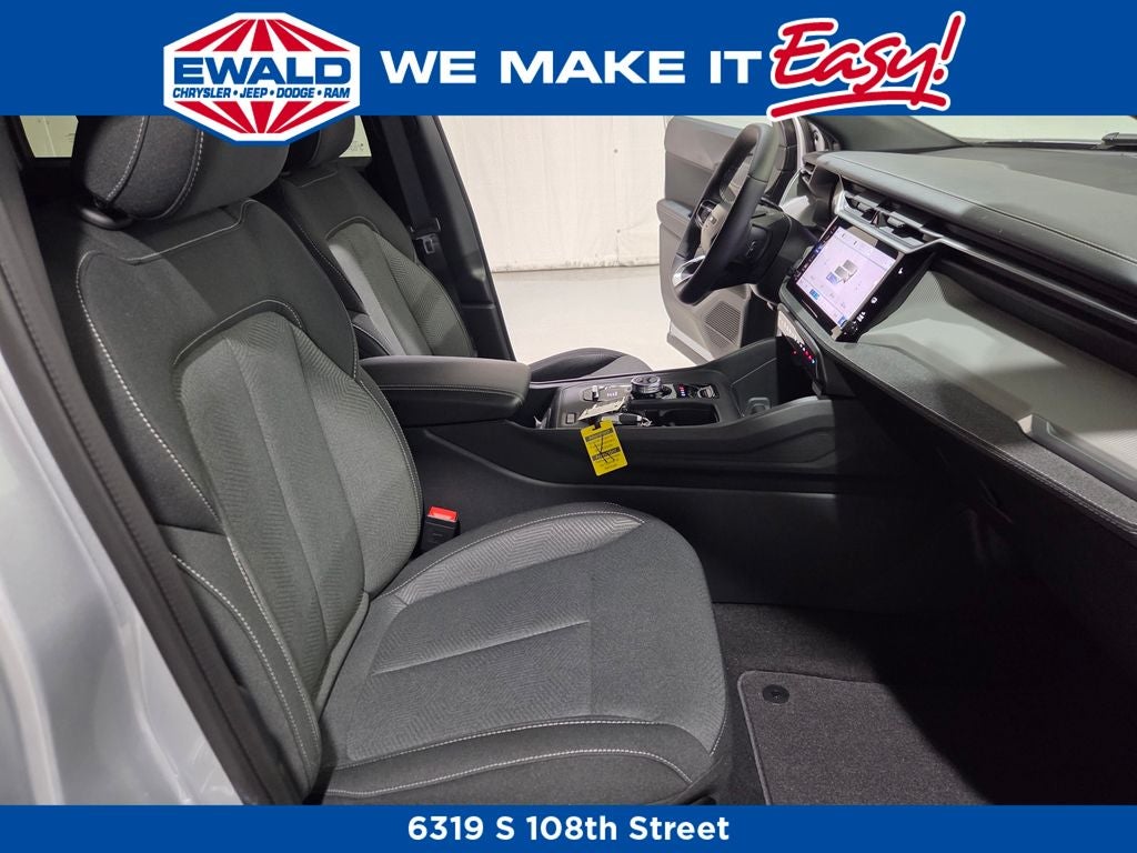 2026 Jeep Cherokee Laredo