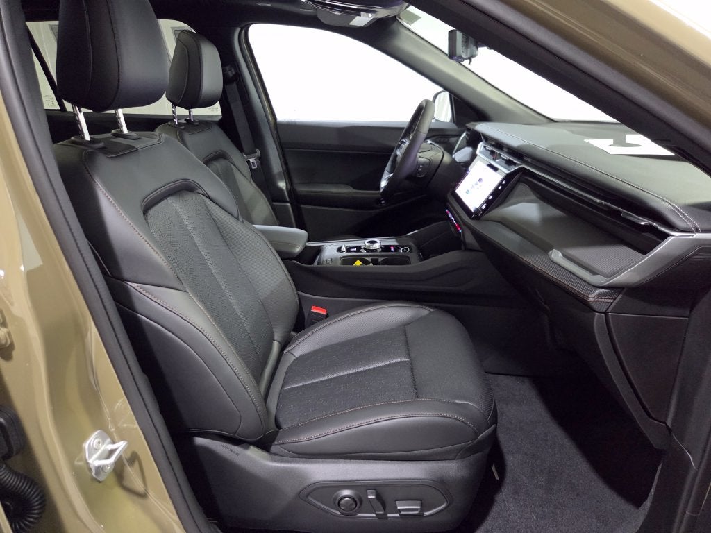 2026 Jeep Cherokee Overland