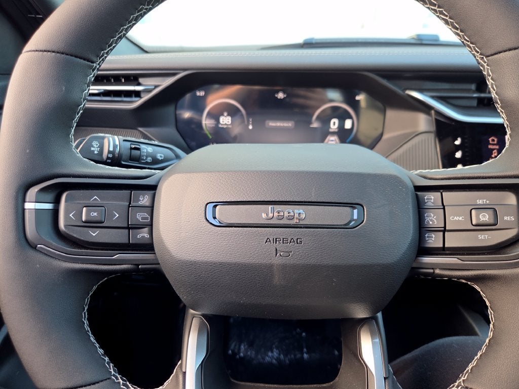 2026 Jeep Cherokee Overland